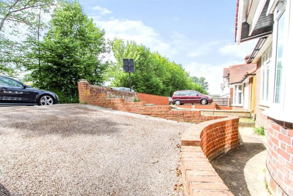 Accessible 3-Bedroom Bungalow With Patio +Driveway Southampton Exteriér fotografie