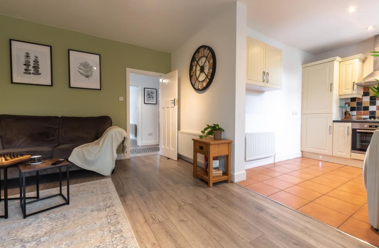 Accessible 3-Bedroom Bungalow With Patio +Driveway Southampton Exteriér fotografie